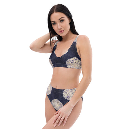 Zweiteilige Bademode mit hohem Bund und afrikanischem Kreis in Creme für Damen